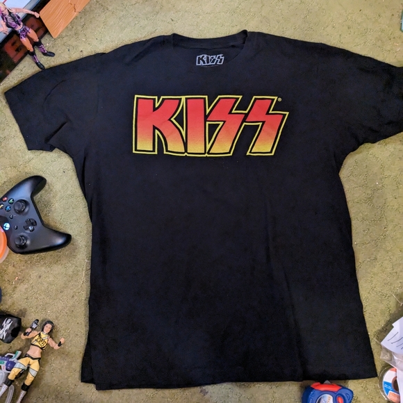 KISS T-Shirt - Picture 1 of 2